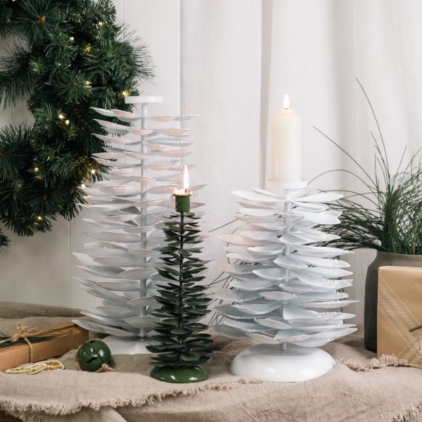 Lune Pinecone Stand 24 x 33