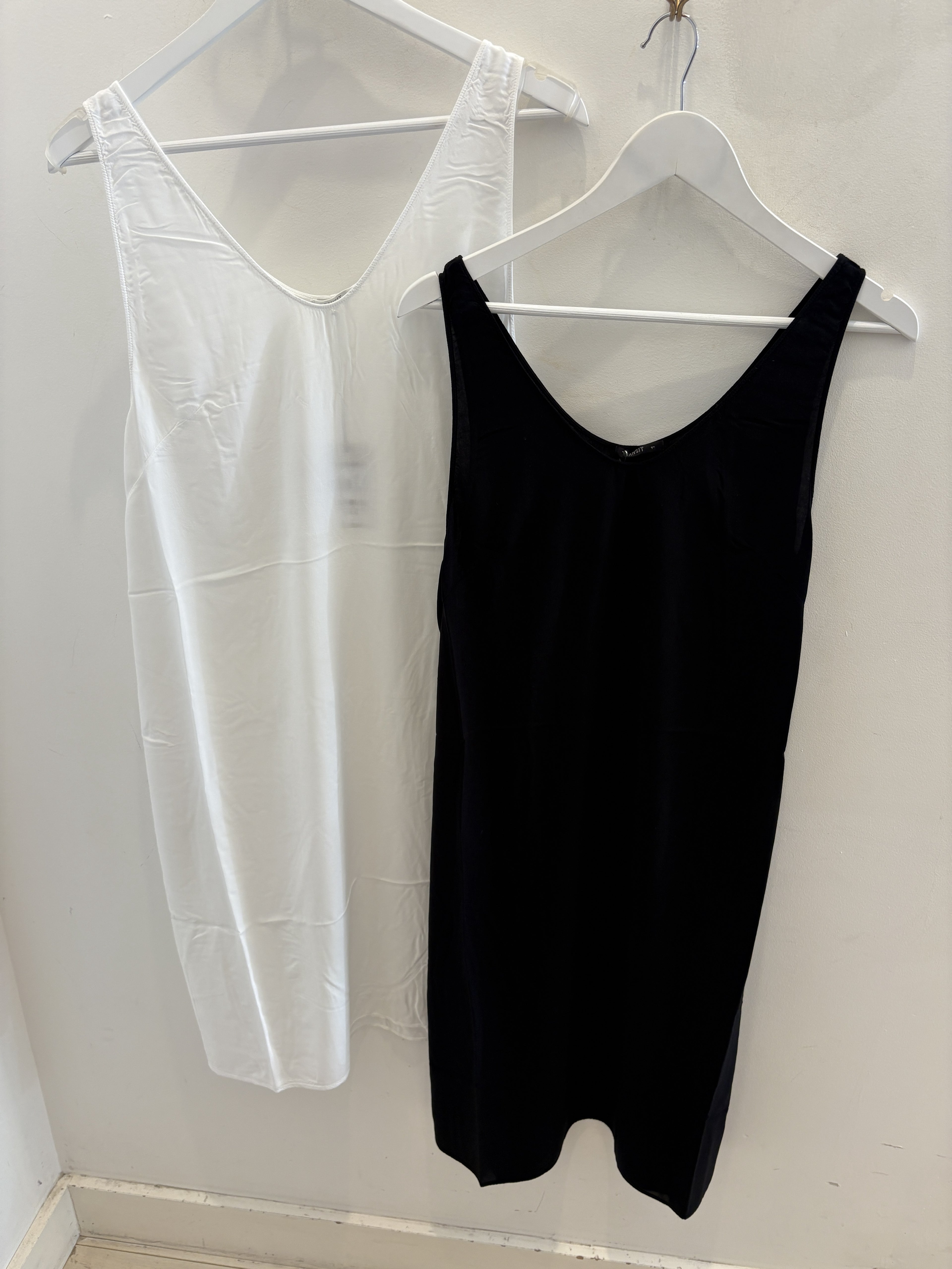 Transit 1180 Midi Slip