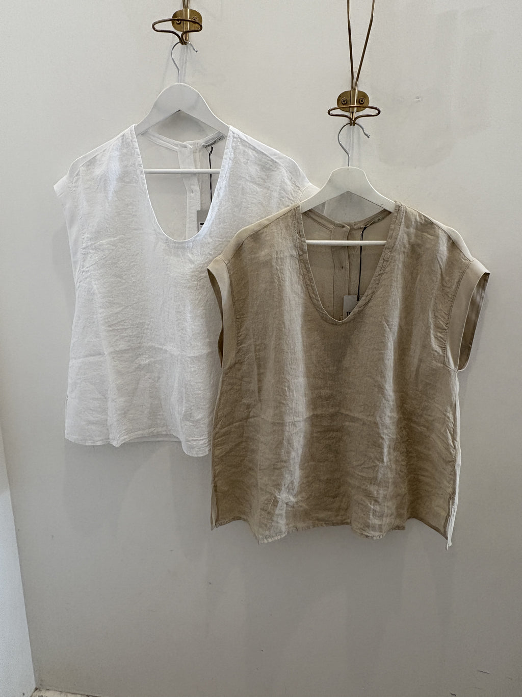 Transit B111 Linen Cap Sleeve Top