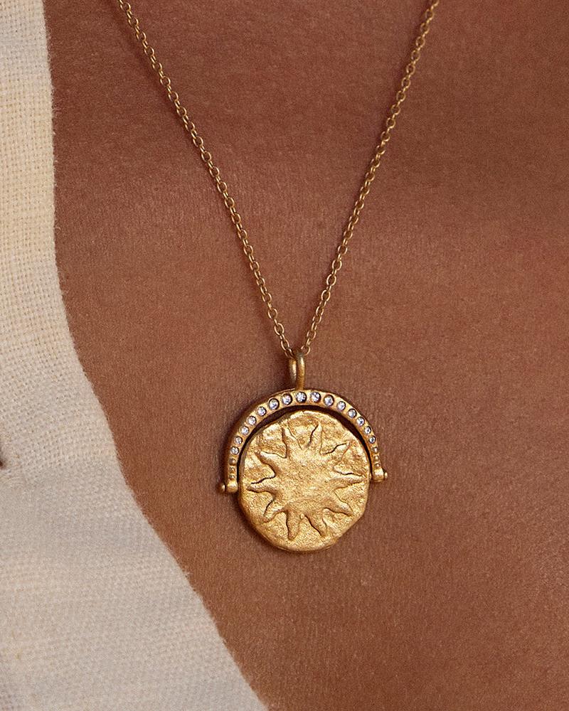 Agapee Sirius Necklace
