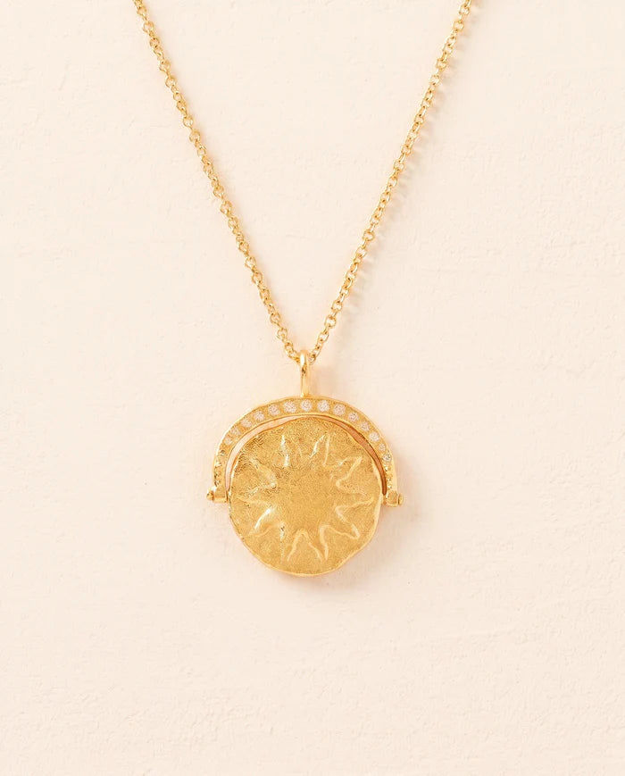 Agapee Sirius Necklace
