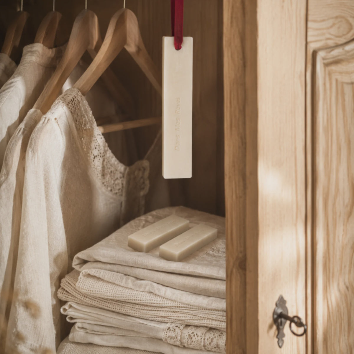 French Wardrobe Perfume 913