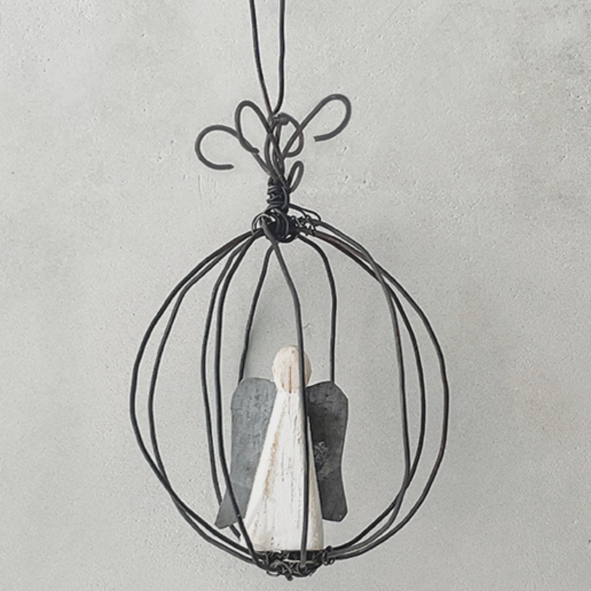 Wire Bauble Angel